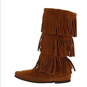 MINNETONKA calf hi 3 layer fringe boot